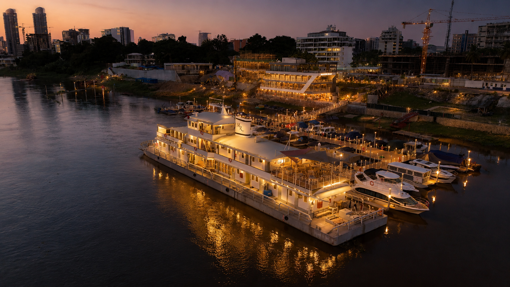 Vue aérienne Majestic River — fleuve Congo, Kinshasa